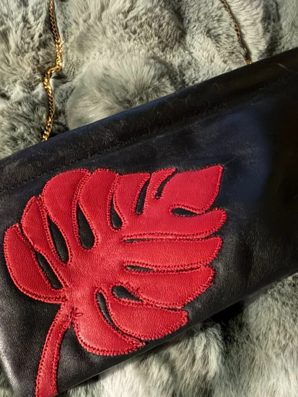 N/A black leather